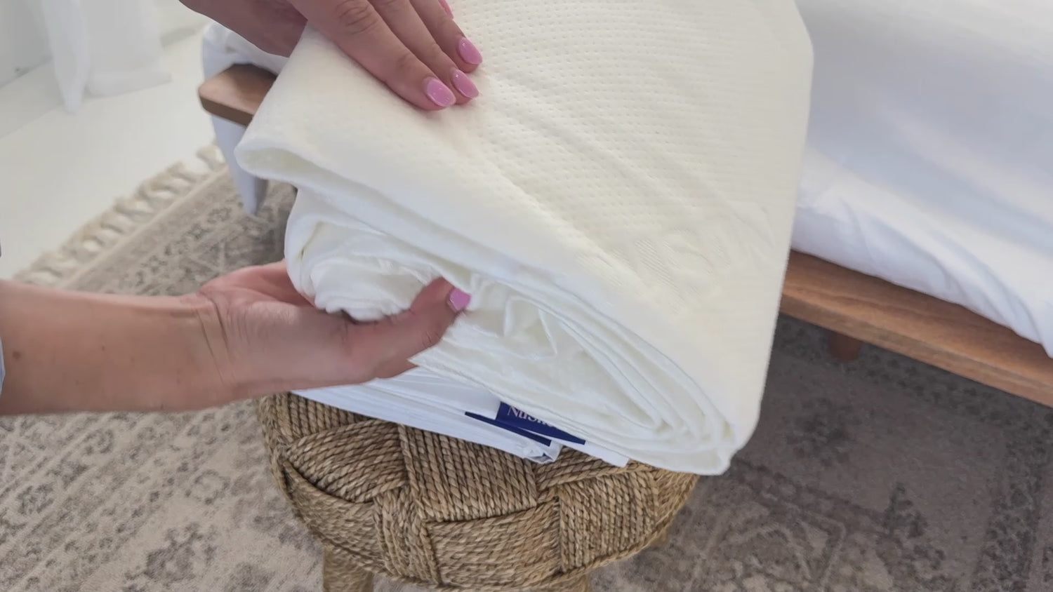normal alt text || Mattress Protector Snaps On Too